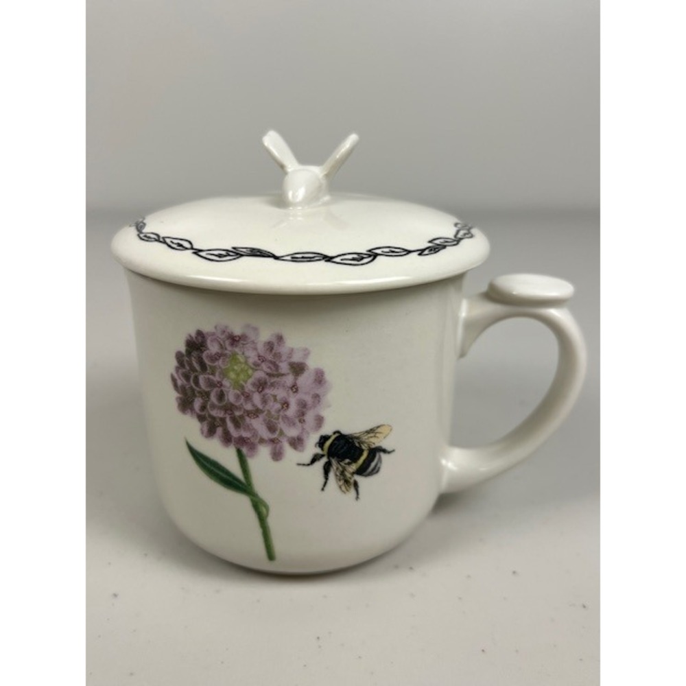 Hello‎ Honey Bee Ceramic Bumblebee Purple Floral Tea Mug Finial Lid